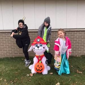 Meet your Posher, Ali